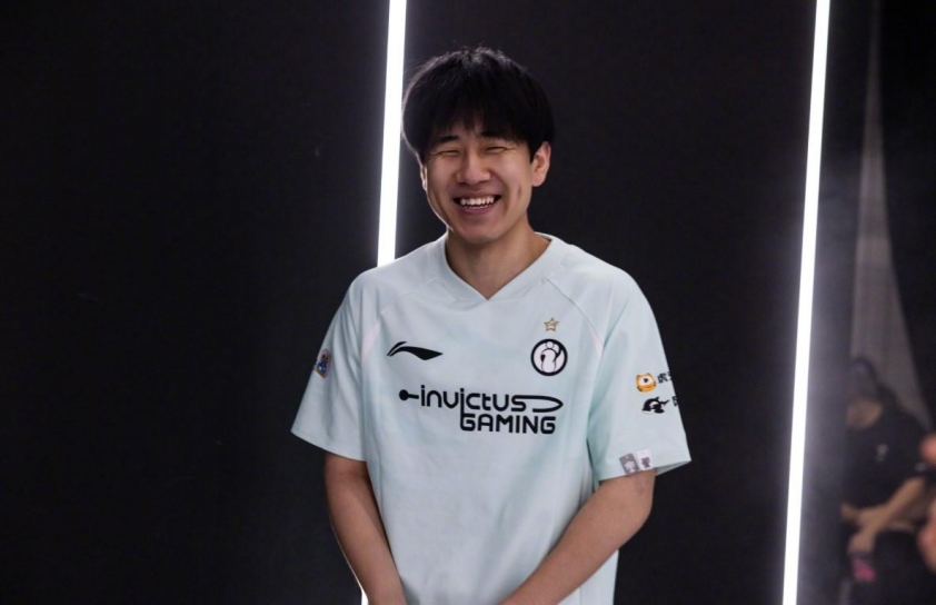 Scout và Gala – Biểu tượng của tình đồng đội Gala hỗ trợ Scout vượt qua khó khăn