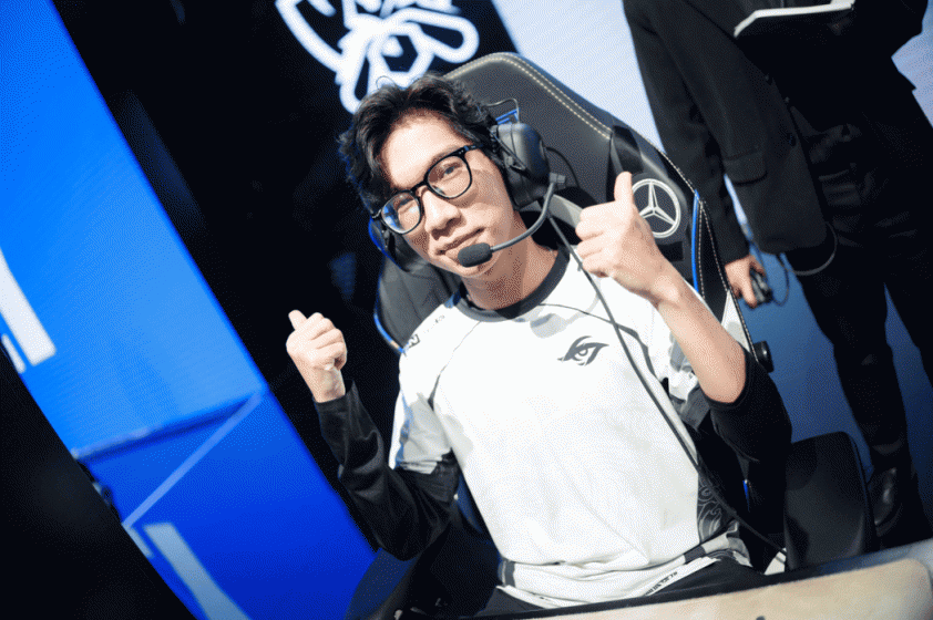 TSW dẫn trước MKOI trong ván 1