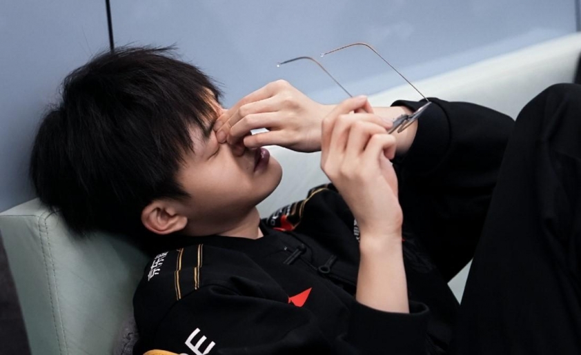 Phản ứng của cộng đồng sau trận thua Cộng đồng LPL bàng hoàng sau thất bại