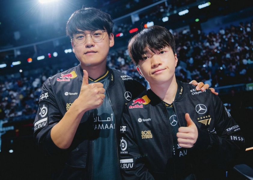 Chiến thắng áp đảo của T1 trước TES