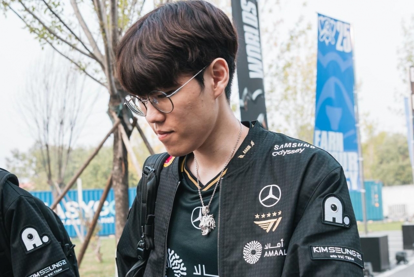 Oner trong màu áo đội tuyển T1