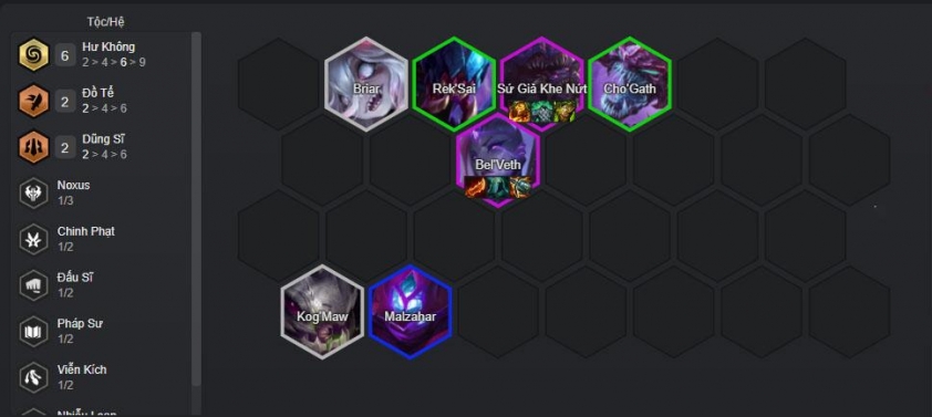 Giữa game đội hình Hư Không Fast 9 Giai đoạn giữa trận giữ máu và lên cấp đều đặn